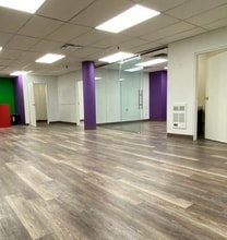 243 Eglinton Ave W, Toronto, ON à louer Photo intérieure– Image 1 sur 1