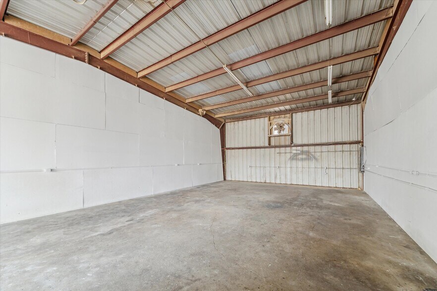 10205 Market St, Jacinto City, TX à louer - Photo de l’immeuble – Image 2 sur 6