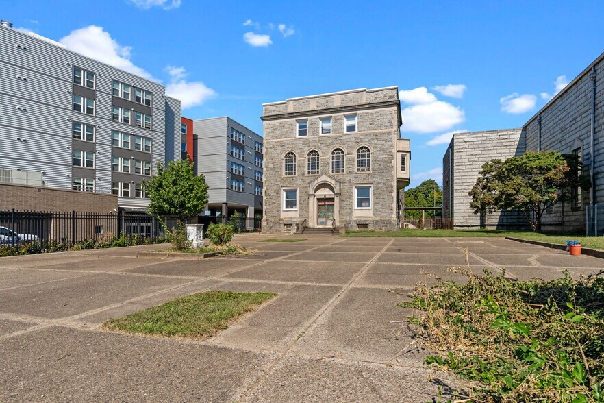 5520 Harbison Ave, Philadelphia, PA à vendre - Photo de l’immeuble – Image 3 sur 24