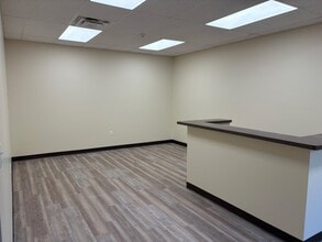 503-527 New York Ave, New Castle, IN à louer Photo intérieure– Image 2 sur 5