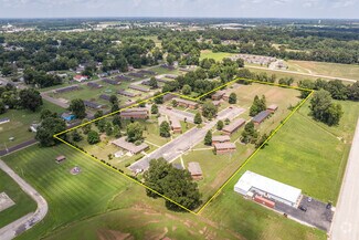 Rent-Subsidized East Gate Village Apartments - Immobilier d'entreprise