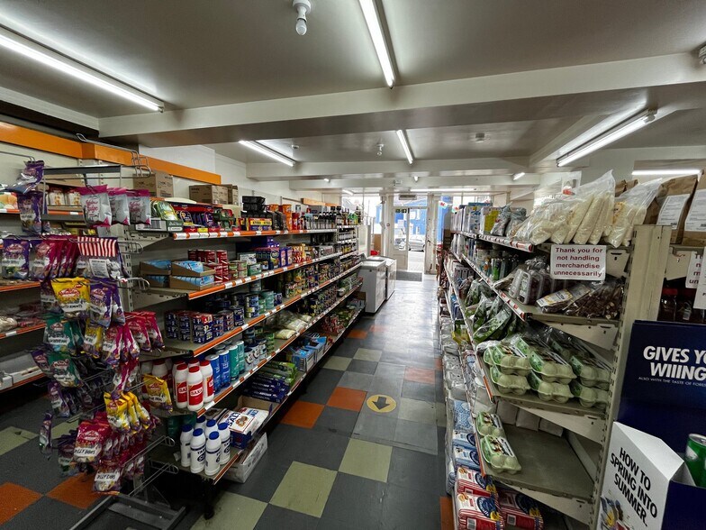 High St, Llangadog à vendre - Photo intérieure – Image 2 sur 11