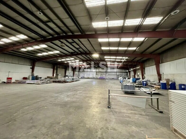 Local d’activités dans Brignais à louer - Photo intérieure – Image 2 sur 9