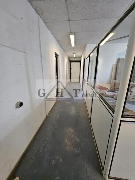 Bureau dans Épinay-sous-Sénart à louer - Photo de l’immeuble – Image 3 sur 5