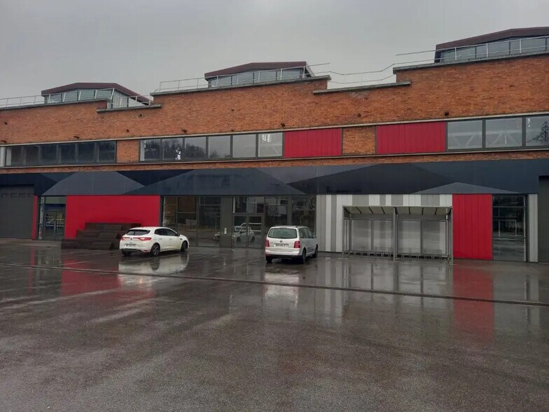 Local d’activités dans Sochaux à louer - Photo de l’immeuble – Image 1 sur 4