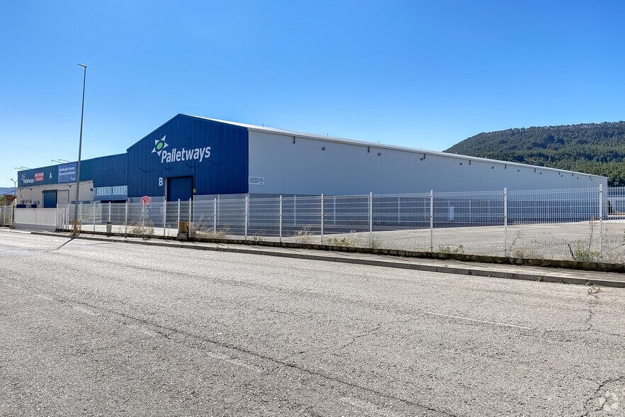 Industriel/Logistique dans Alcalá de Henares, Madrid à louer - Photo de l’immeuble – Image 1 sur 2