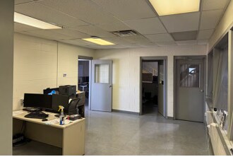 3201 N Sylvania Ave, Fort Worth, TX à louer - Photo intérieure – Image 3 sur 6