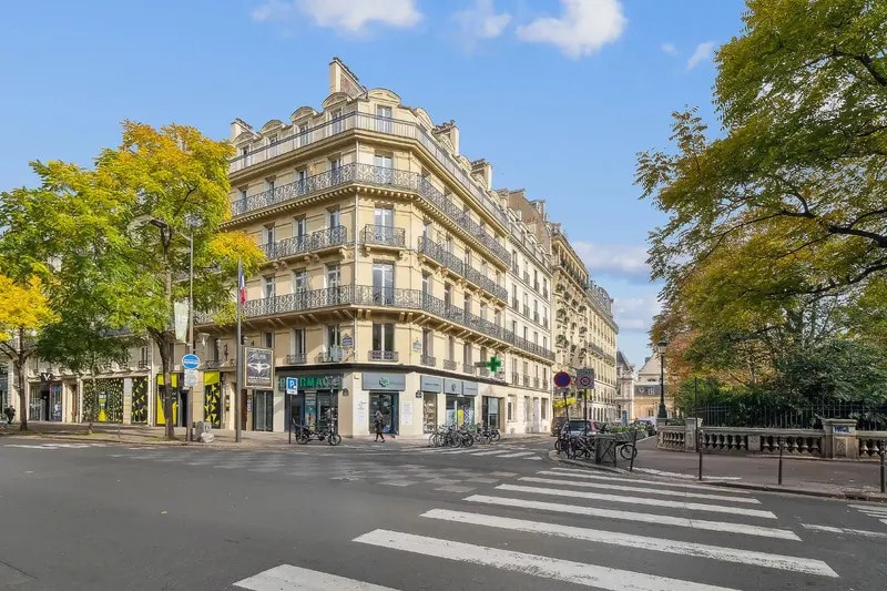 100 Boulevard De Sébastopol, Paris à louer Photo de l’immeuble– Image 1 sur 15