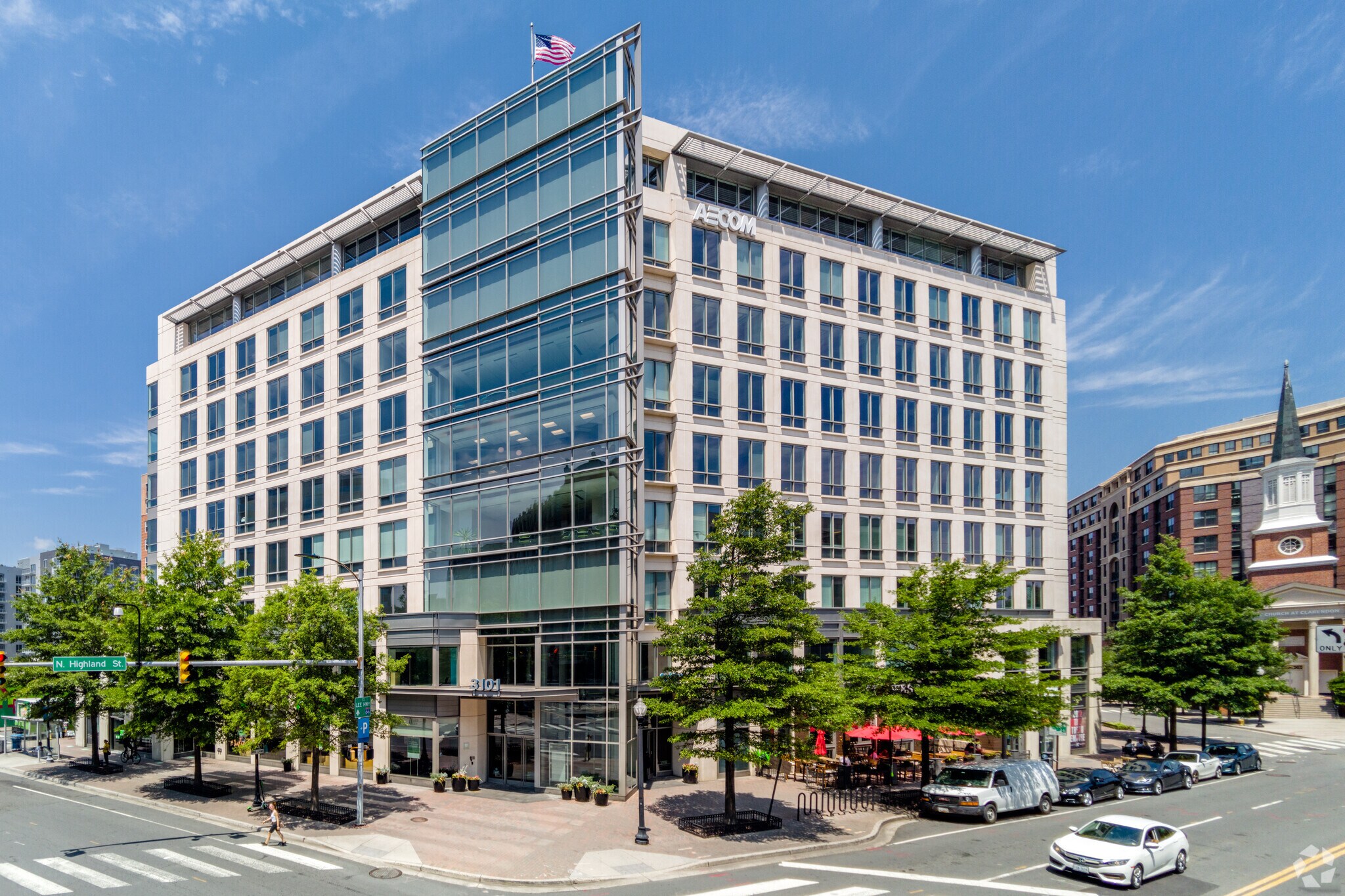 3101 Wilson Blvd, Arlington, VA à louer Photo de l’immeuble– Image 1 sur 6