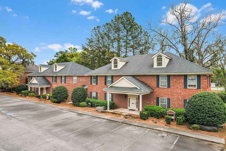 10375 Ford Ave, Richmond Hill, GA à vendre - Photo de l’immeuble – Image 2 sur 31