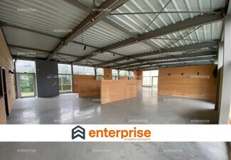 Plus de détails pour Local commercial à louer