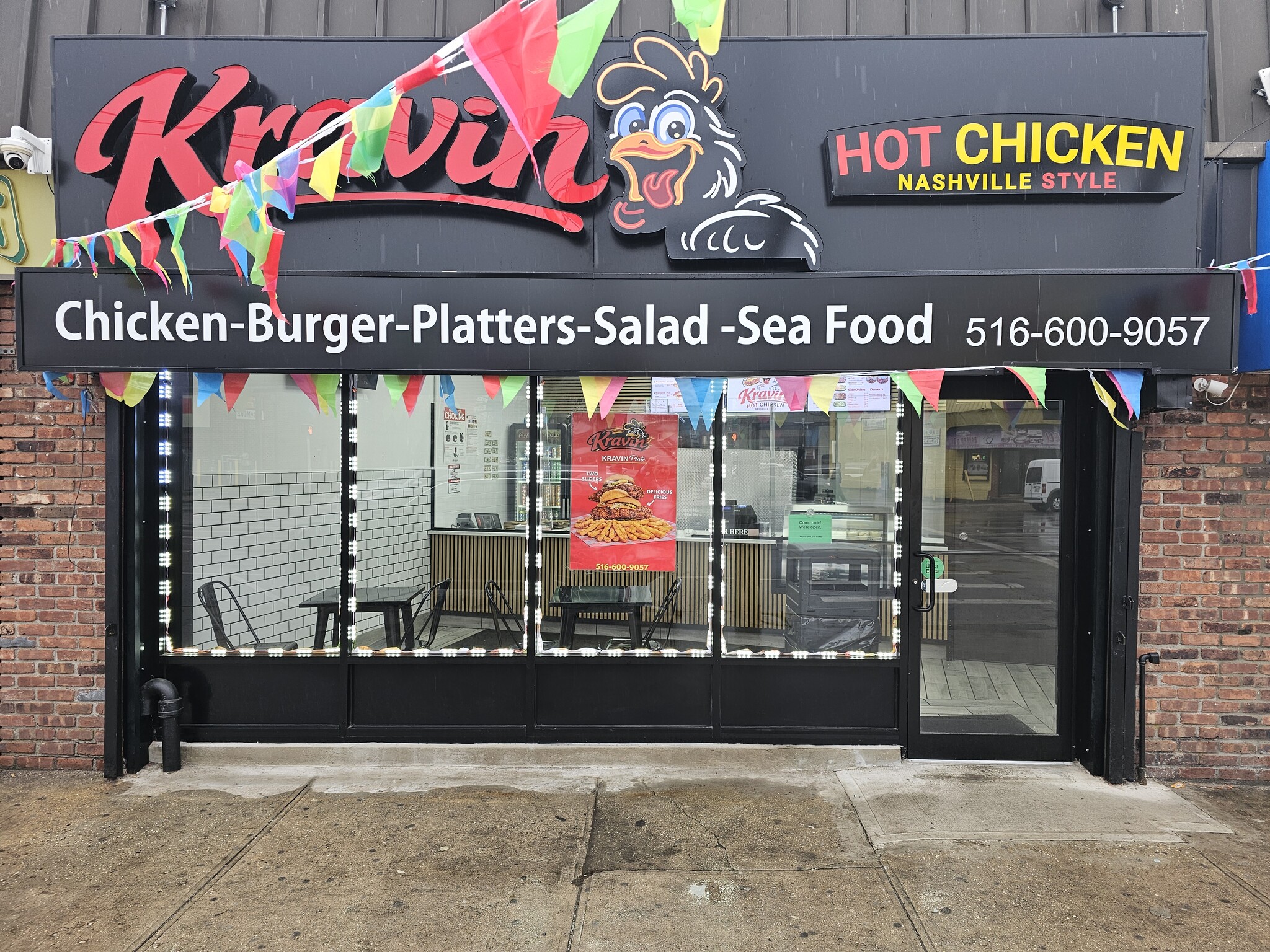 319 Nassau Rd, Roosevelt, NY à louer Photo intérieure– Image 1 sur 7