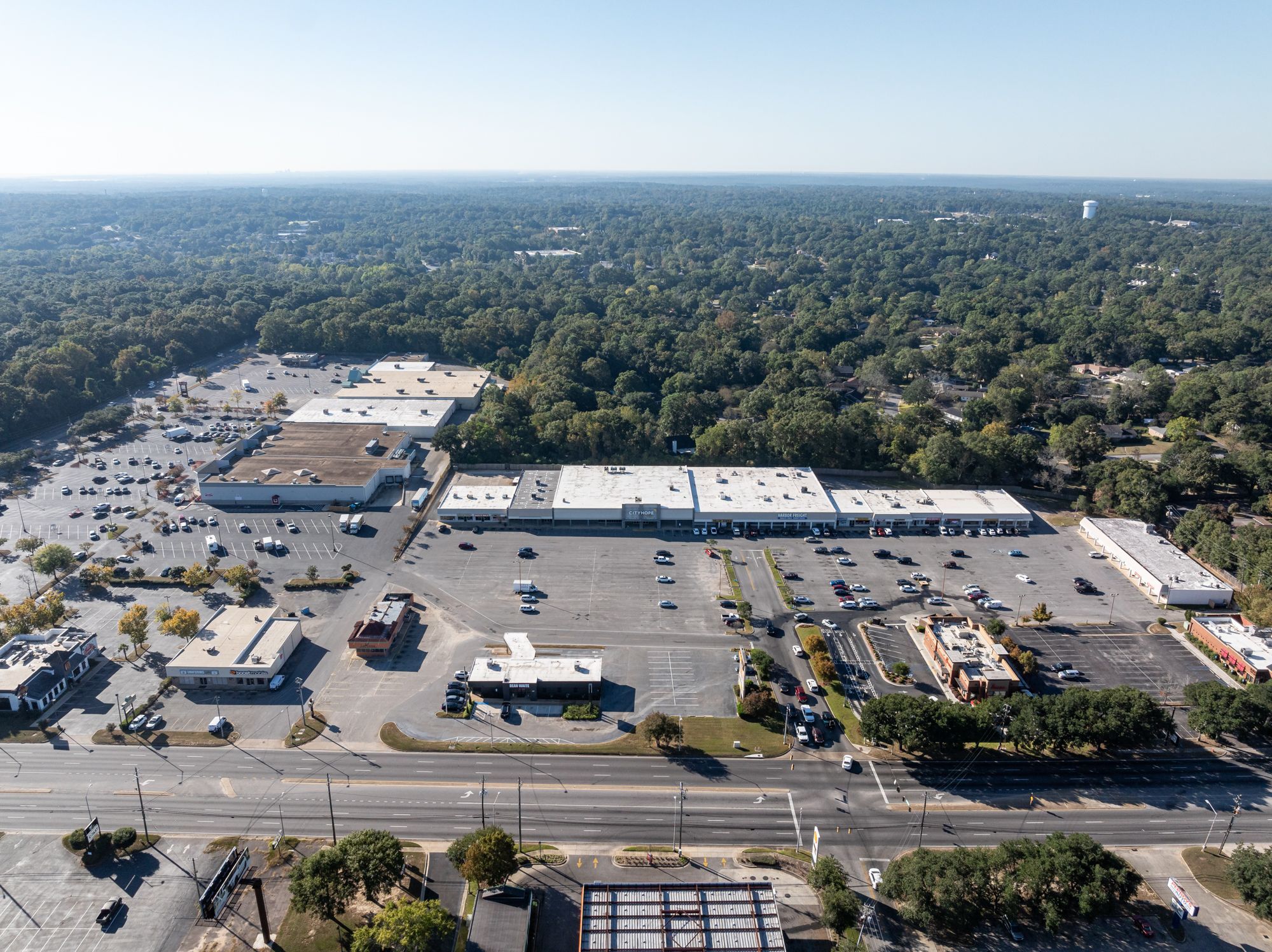 4693 Airport Blvd, Mobile, AL à louer Photo de l’immeuble– Image 1 sur 4