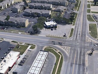 Plus de détails pour 8715 W Maple St, Wichita, KS - Local commercial à louer