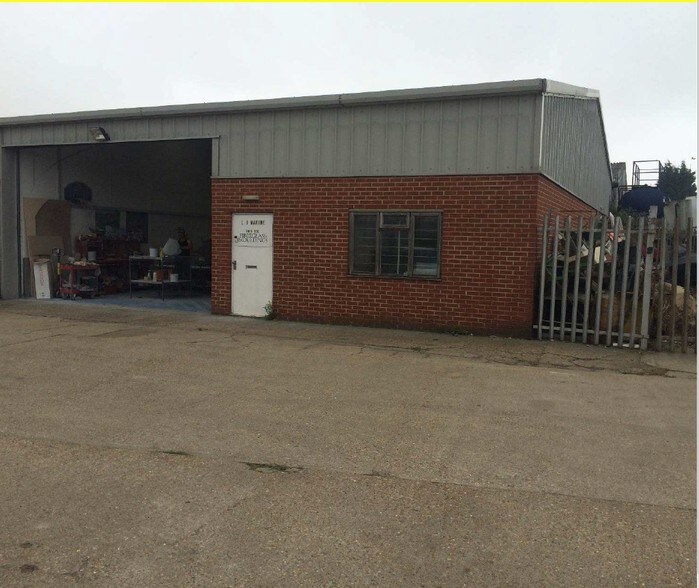 Vicarage Ln, Rochester à louer - Photo principale – Image 2 sur 3