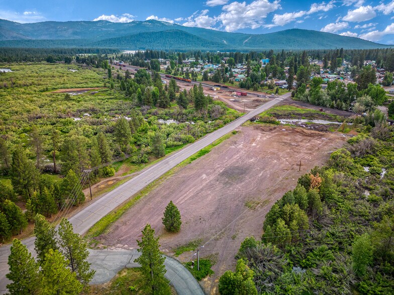 671-295 Mooney rd, Westwood, CA à vendre - Photo de l’immeuble – Image 2 sur 6