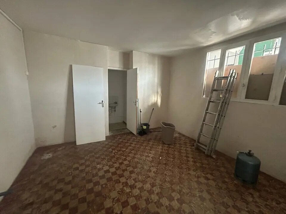 Bureau dans Cavaillon à louer Photo de l’immeuble– Image 1 sur 6