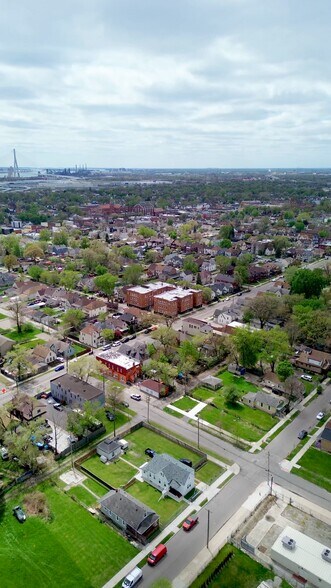 2199 Lansing St, Detroit, MI à vendre - Vidéo sur l’annonce professionnelle – Image 2 sur 19