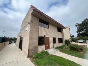 1654 E 4th St, Santa Ana, CA à vendre Photo de l’immeuble– Image 2 sur 16