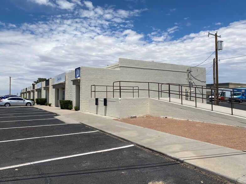 6400 Airport Rd, El Paso, TX à louer - Photo de l’immeuble – Image 3 sur 5