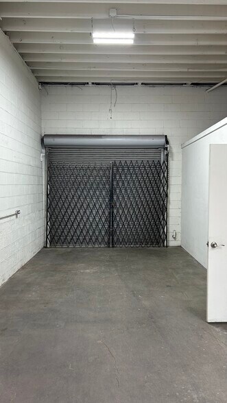 115 W Hyde Park Blvd, Inglewood, CA à louer - Photo de l’immeuble – Image 3 sur 7
