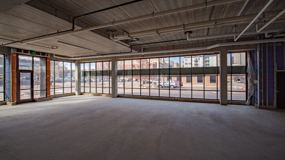 425 S Broadway, Rochester, MN à louer - Photo de l’immeuble – Image 3 sur 18