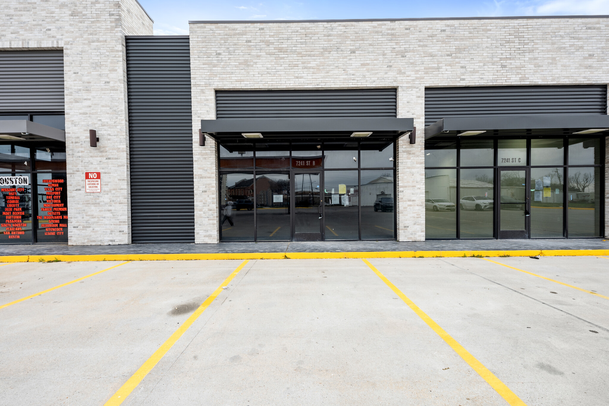7241 Lawndale St, Houston, TX à louer Photo de l’immeuble– Image 1 sur 6