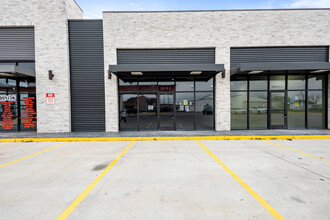 7241 Lawndale St, Houston, TX à louer Photo de l’immeuble– Image 1 sur 6