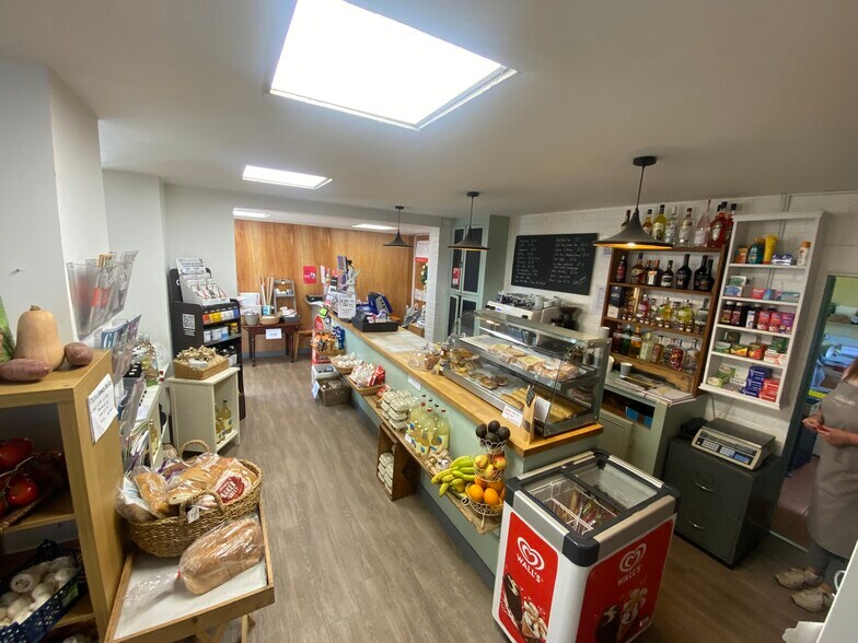 Darvel Down, Netherfield à vendre - Photo de l’immeuble – Image 2 sur 18
