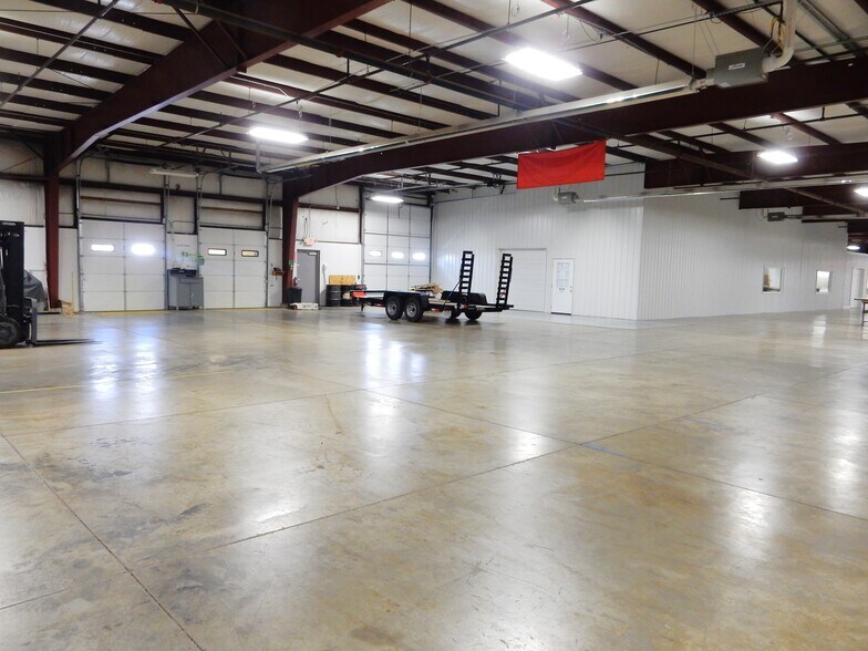 120 Bentley Ct, Findlay, OH à louer - Photo de l’immeuble – Image 3 sur 16