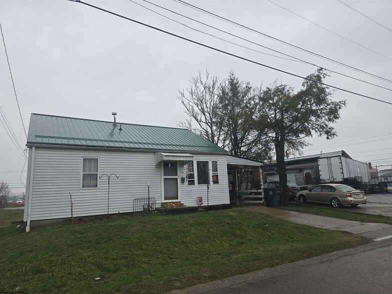 21 S Locust St, Buckhannon, WV à vendre - Photo de l’immeuble – Image 2 sur 16