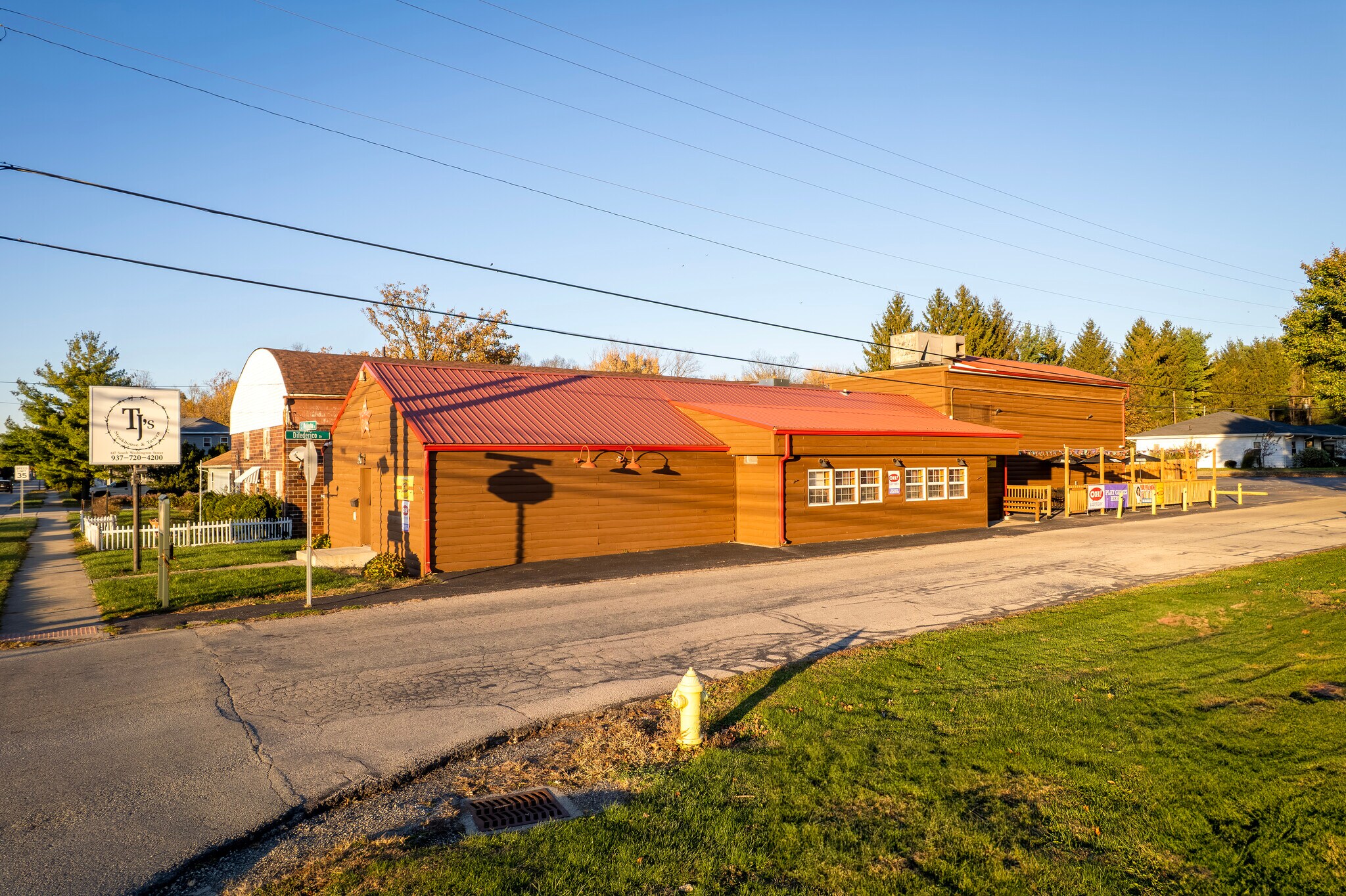 617 S Washington St, New Paris, OH à vendre Photo de l’immeuble– Image 1 sur 50