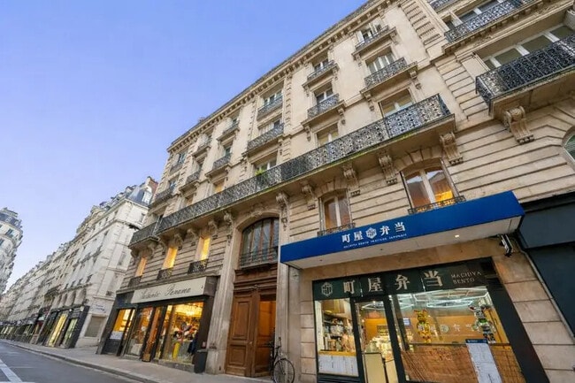 Plus de détails pour 30 Rue De Miromesnil, Paris - Logement à vendre