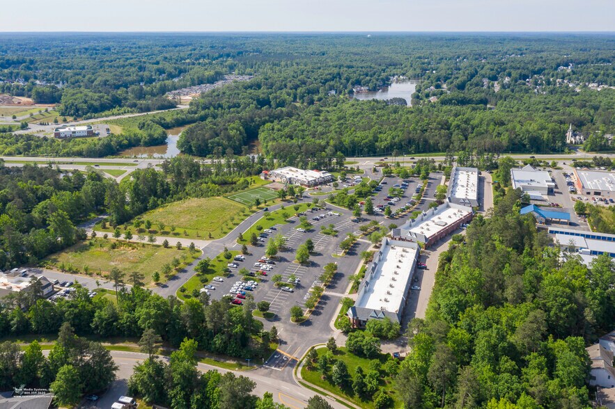 Woodlake Commons loop, Midlothian, VA à vendre - Aérien – Image 3 sur 6
