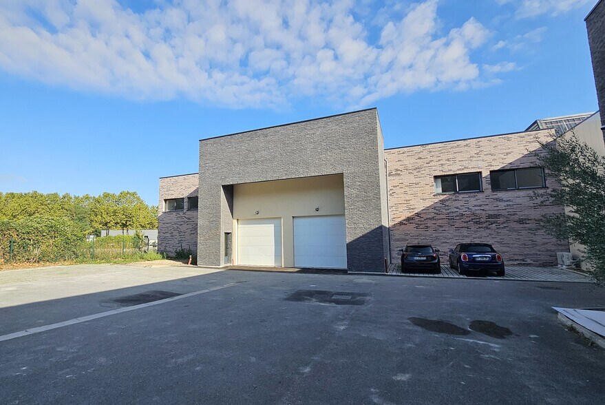 Allée Du Clos Des Charmes, Collegien à louer - Photo de l’immeuble – Image 1 sur 13