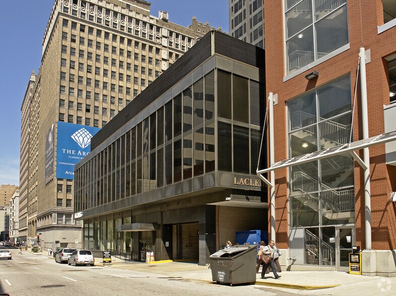 720 Olive St, Saint Louis, MO à louer - Photo de l’immeuble – Image 3 sur 25