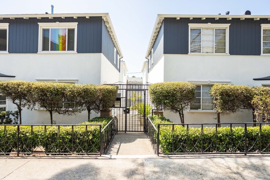 8730-8736 Holloway Dr, West Hollywood, CA à vendre - Photo de l’immeuble – Image 3 sur 12