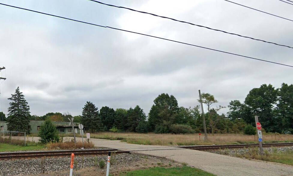 8833 Shaver Rd, Portage, MI à vendre - Photo de l’immeuble – Image 2 sur 5