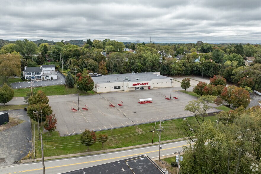 2820 Universal Rd, Pittsburgh, PA à louer - Aérien – Image 3 sur 5