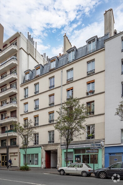 48 Avenue Claude Vellefaux, Paris à louer - Photo de l’immeuble – Image 2 sur 4