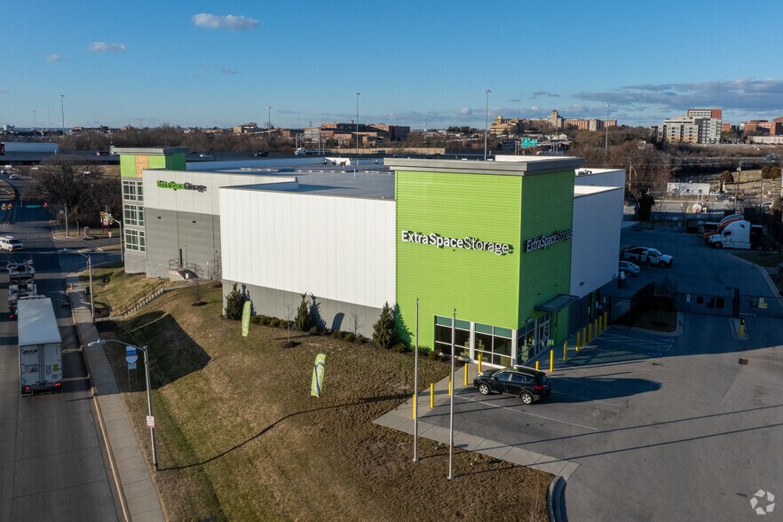 5425 Odonnell St, Baltimore, MD à louer - Photo de l’immeuble – Image 2 sur 5