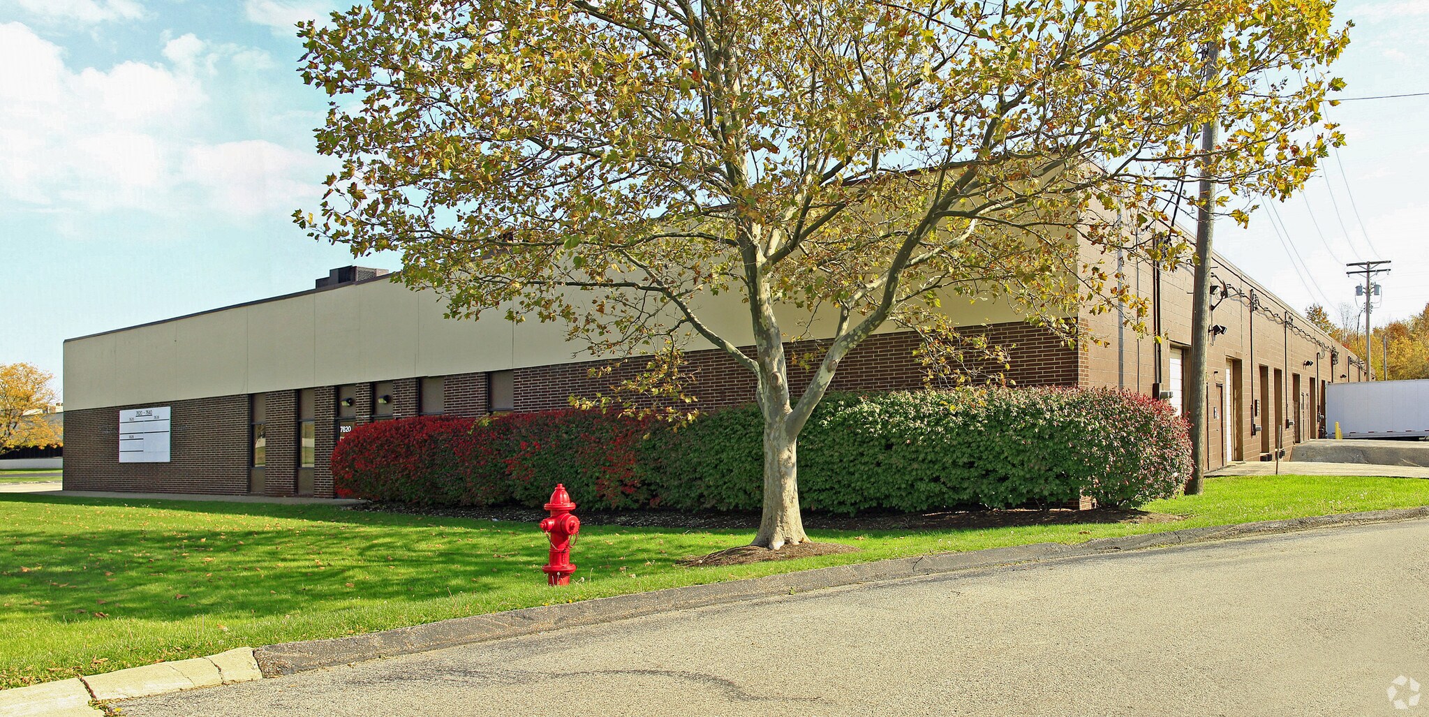 7620-7640 Tyler Blvd, Mentor, OH à louer Photo principale– Image 1 sur 18