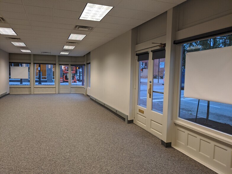 201 E 8th St, Cincinnati, OH à louer - Photo de l’immeuble – Image 3 sur 7
