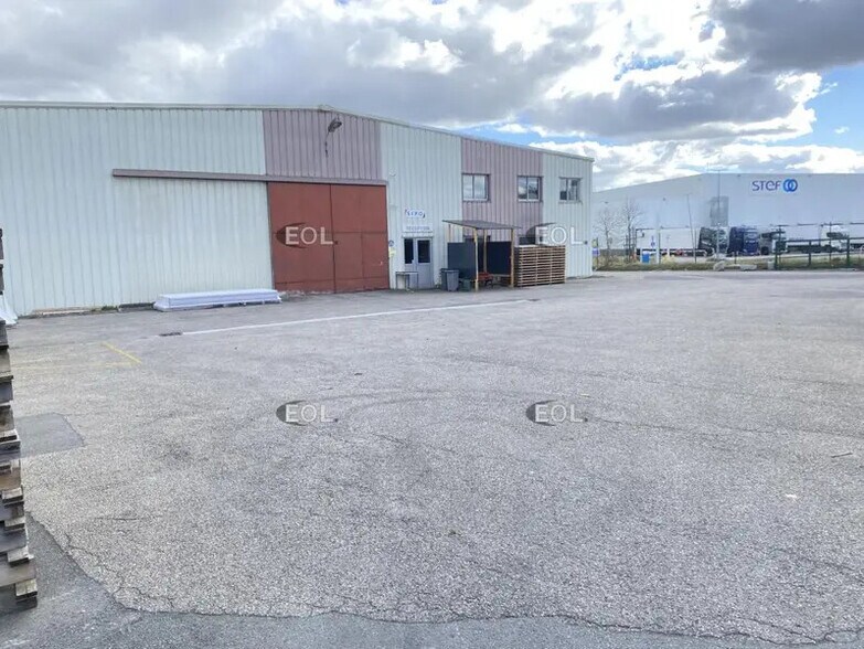 Industriel/Logistique dans Brignais à louer - Photo de l’immeuble – Image 1 sur 12