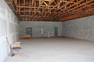 5698-5702 Highway 20, Cartersville, GA à louer Photo intérieure– Image 2 sur 8