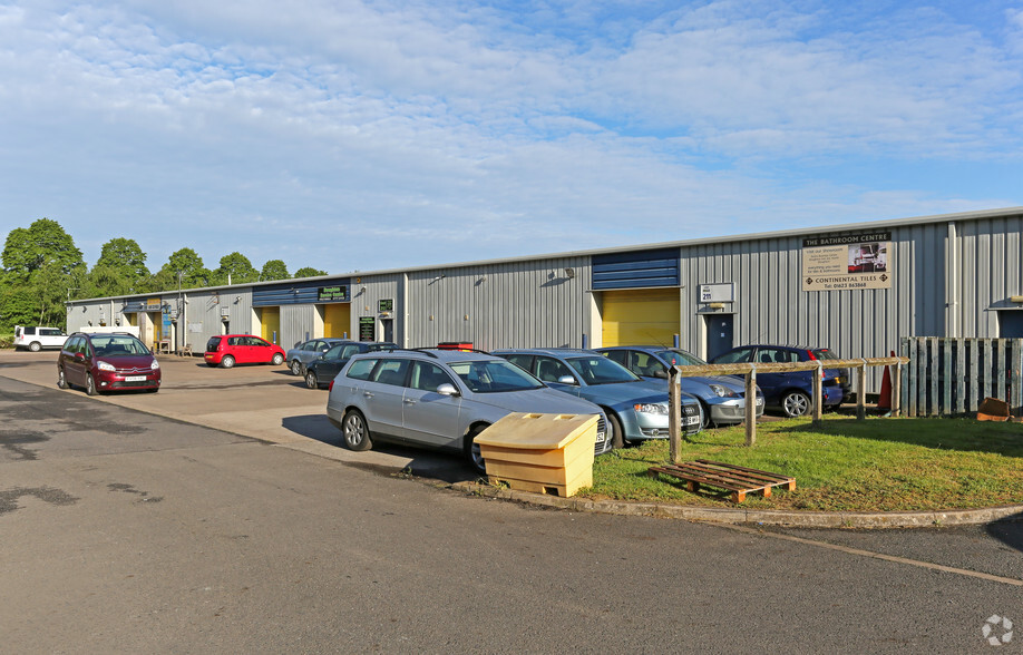 Boughton Industrial Estate, Boughton à vendre - Photo principale – Image 1 sur 6
