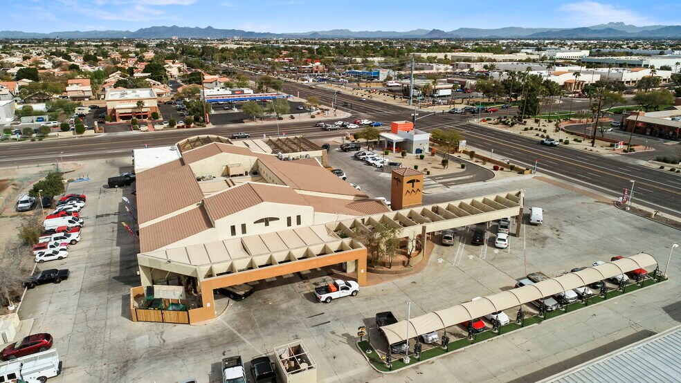 2828 S Country Club Dr, Mesa, AZ à louer - Photo principale – Image 2 sur 32