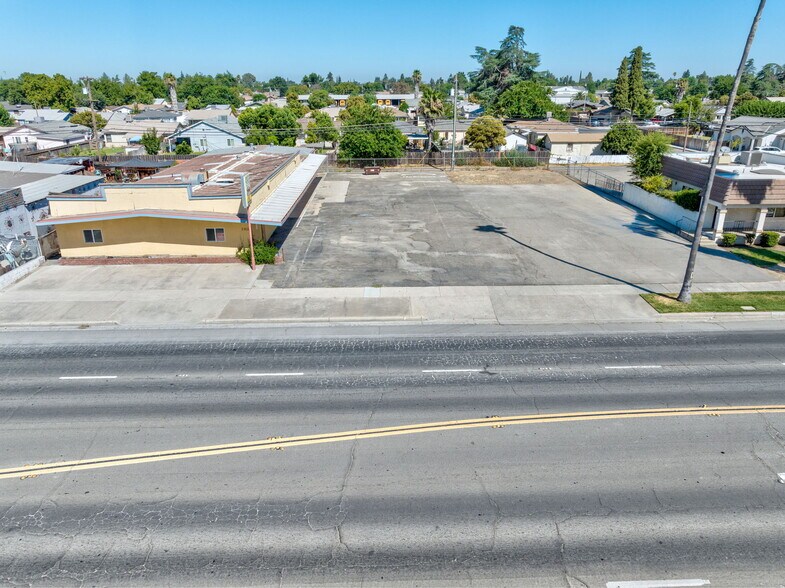 1312 Robertson Blvd, Chowchilla, CA à vendre - Photo de l’immeuble – Image 2 sur 24