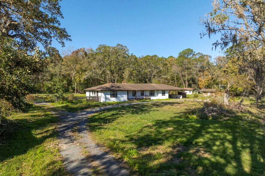 11708 Lem Turner Rd, Jacksonville, FL à vendre - Photo de l’immeuble – Image 3 sur 29