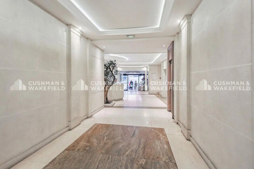 89-91 Rue Du Faubourg Saint-Honoré, Paris à vendre - Photo de l’immeuble – Image 2 sur 14